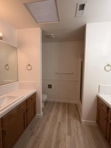 2504 Riverview Drive, Madera, CA 93637