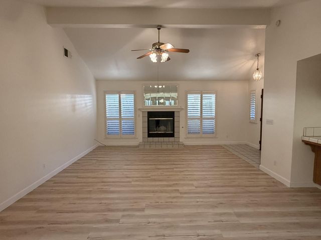 2504 Riverview Drive, Madera, CA 93637