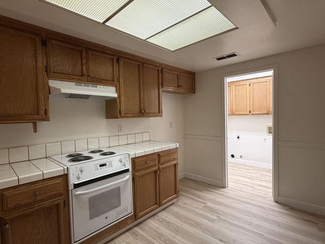 2504 Riverview Drive, Madera, CA 93637