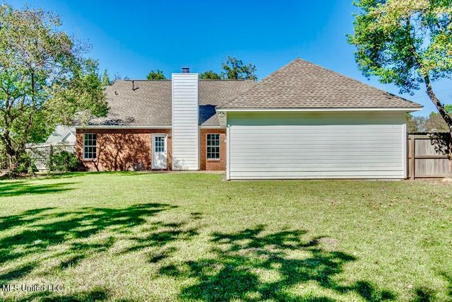 301 White Oak Drive, Brandon, MS 39047