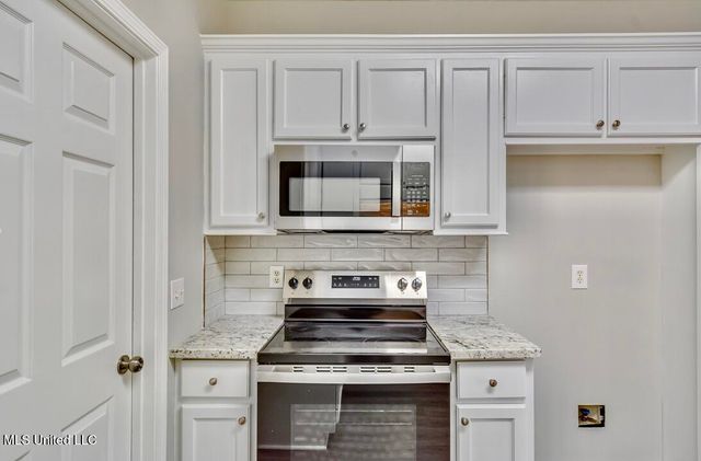 301 White Oak Drive, Brandon, MS 39047