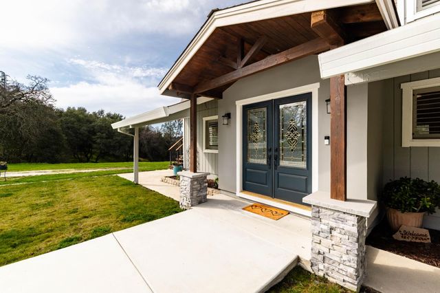 4760 Holly Dr, Shingle Springs, CA 95682