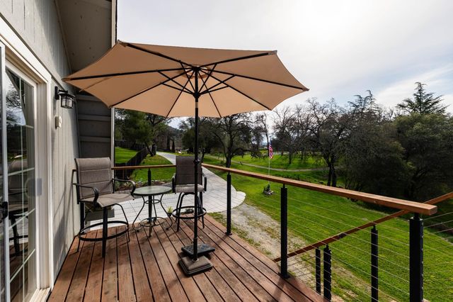 4760 Holly Dr, Shingle Springs, CA 95682