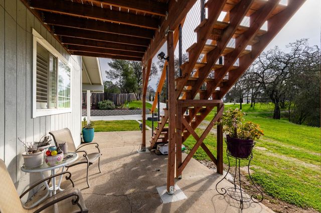 4760 Holly Dr, Shingle Springs, CA 95682