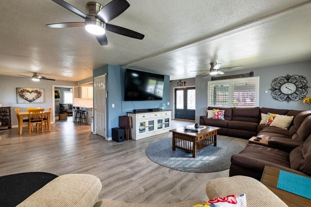 4760 Holly Dr, Shingle Springs, CA 95682