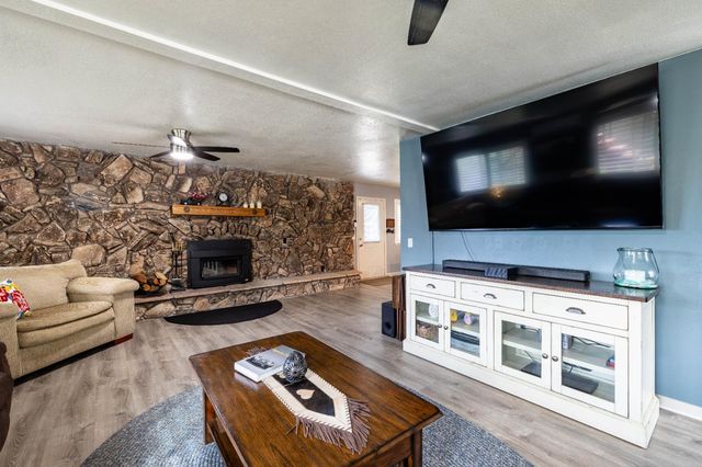 4760 Holly Dr, Shingle Springs, CA 95682