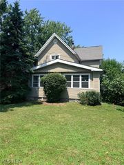 7065 Lake Shore Boulevard, Mentor, OH 44060