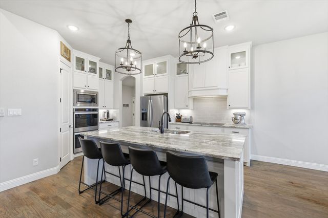 235 Columbia Court, Springtown, TX 76082