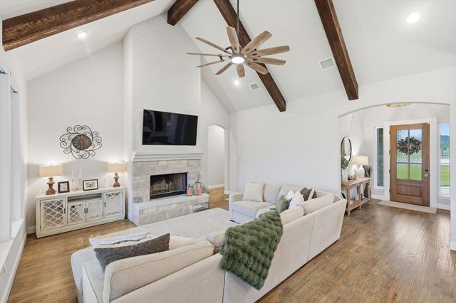 235 Columbia Court, Springtown, TX 76082