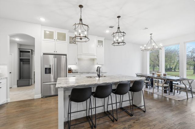 235 Columbia Court, Springtown, TX 76082