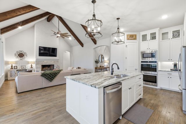 235 Columbia Court, Springtown, TX 76082