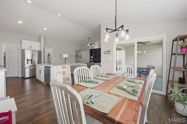 326 Dropseed Drive, Wentzville, MO 63385