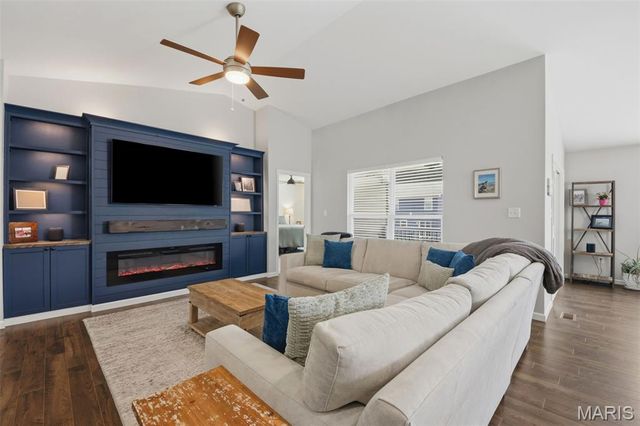 326 Dropseed Drive, Wentzville, MO 63385