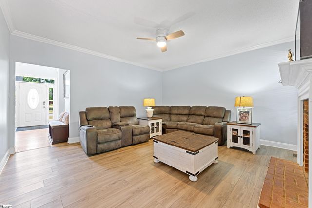 204 Bermuda Drive, Greenwood, SC 29649