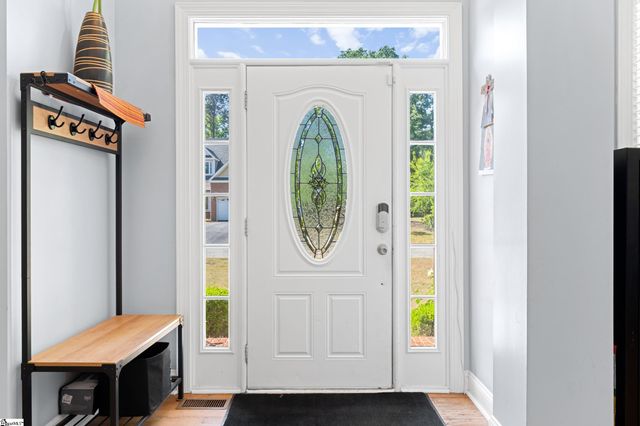 204 Bermuda Drive, Greenwood, SC 29649