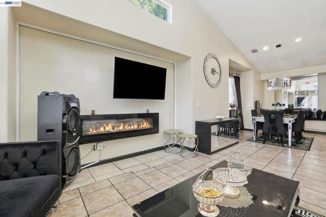 3209 Beretania Way, Sacramento, CA 95834