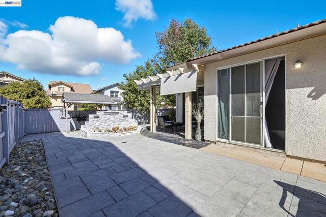 3209 Beretania Way, Sacramento, CA 95834