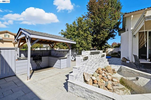 3209 Beretania Way, Sacramento, CA 95834