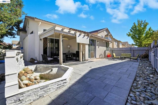 3209 Beretania Way, Sacramento, CA 95834