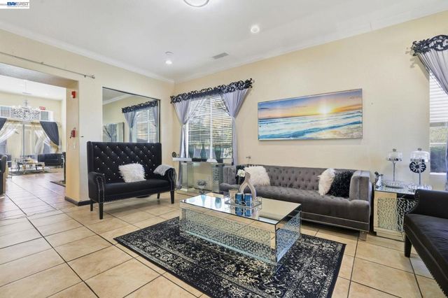 3209 Beretania Way, Sacramento, CA 95834