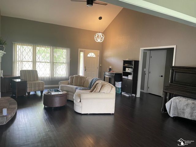 6755 Marzden Drive, Bedford Twp, MI 48144