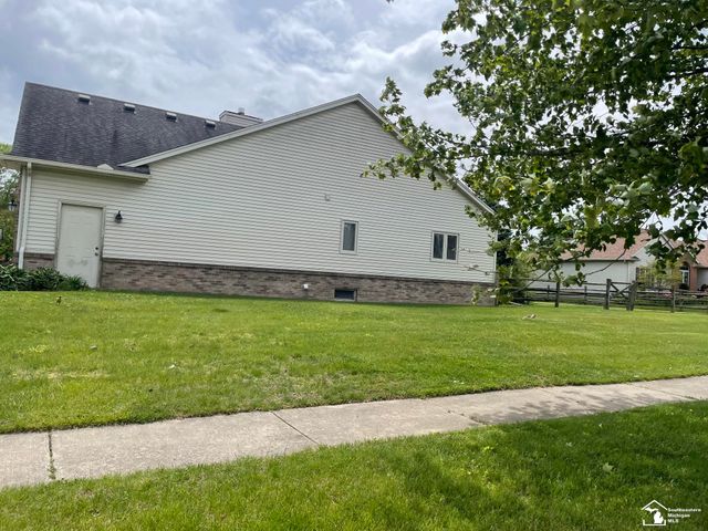 6755 Marzden Drive, Bedford Twp, MI 48144