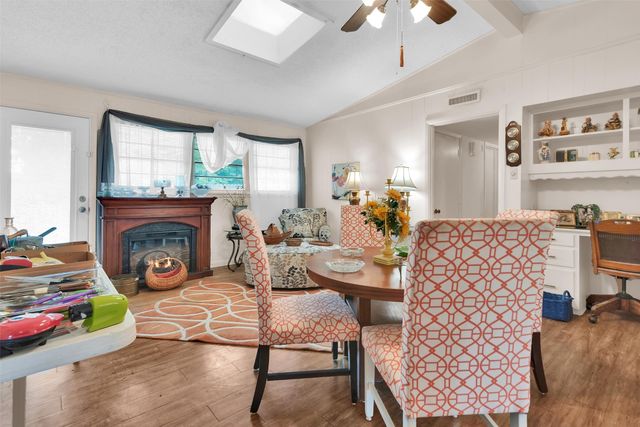 703 N Holly Avenue, Sherman, TX 75092