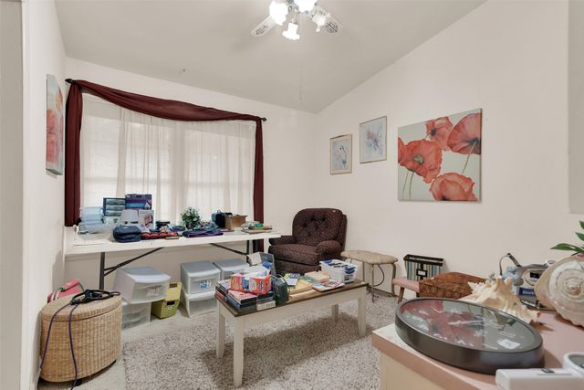 703 N Holly Avenue, Sherman, TX 75092