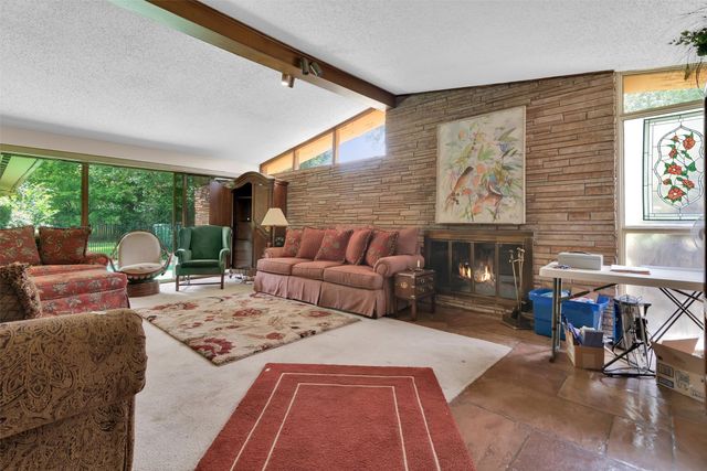 703 N Holly Avenue, Sherman, TX 75092