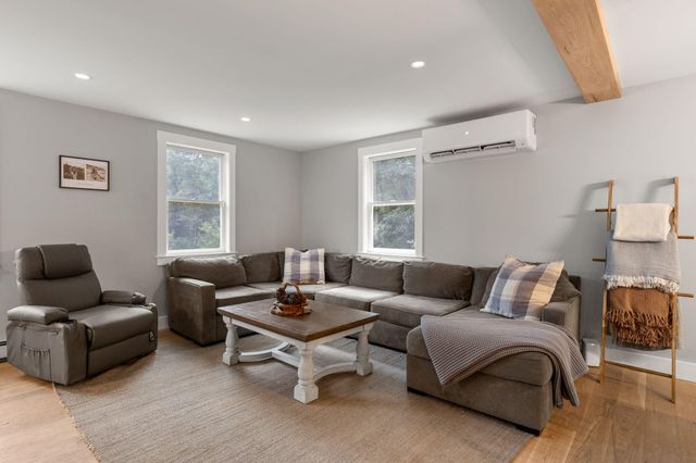 115 Kiahs Way, East Sandwich, MA 02537