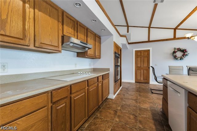 30720 Washington Loop RD, Punta Gorda, FL 33982