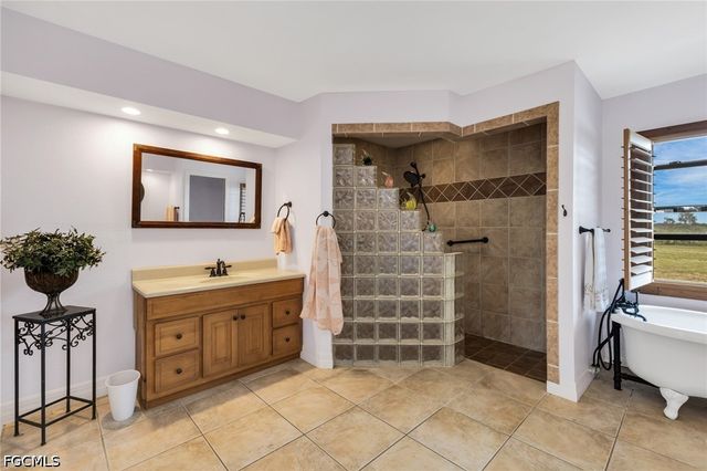 30720 Washington Loop RD, Punta Gorda, FL 33982