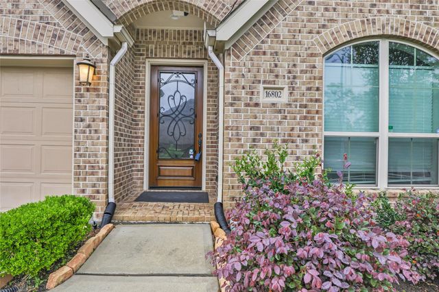 16802 Hemlock Grove Drive, Humble, TX 77346