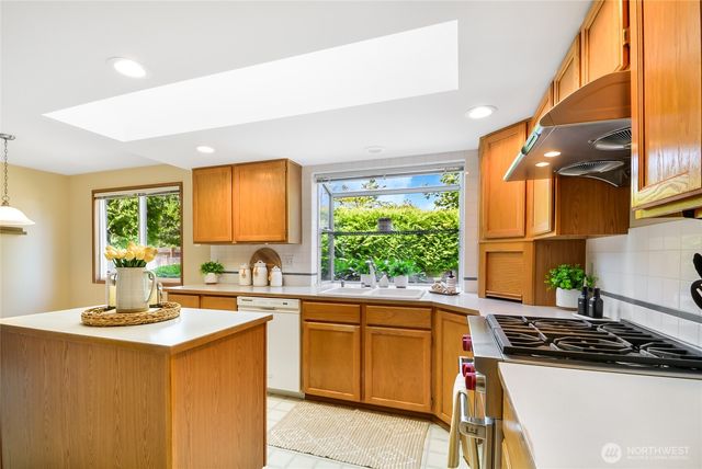 4710 SE 123rd Street, Everett, WA 98208
