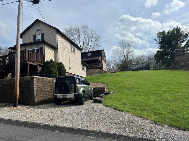 121 S Northview Ave, South New Castle Boro, PA 16102