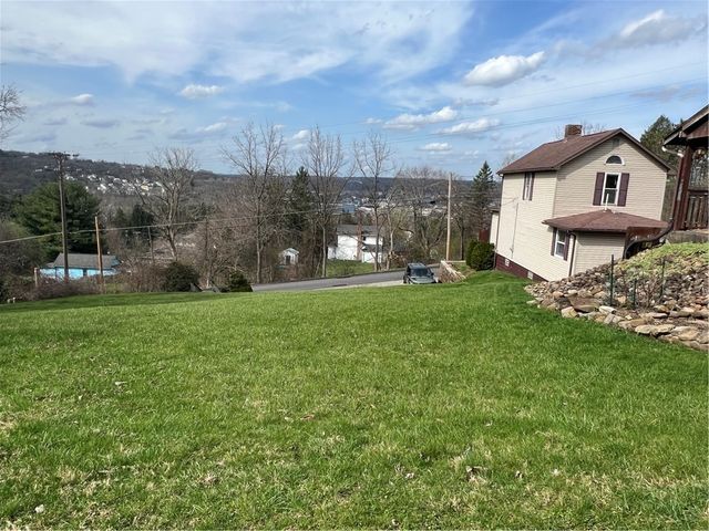 121 S Northview Ave, South New Castle Boro, PA 16102