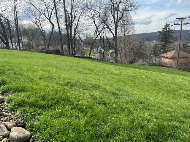 121 S Northview Ave, South New Castle Boro, PA 16102