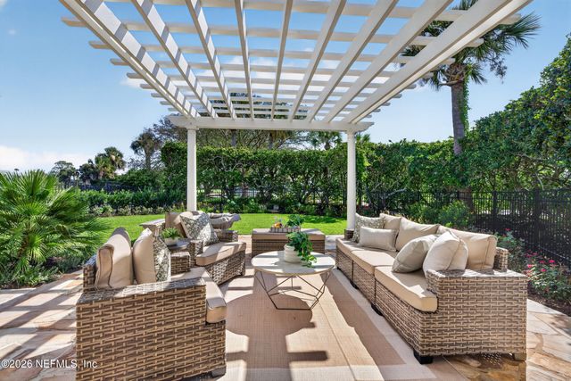 26 MARIA Place, Ponte Vedra Beach, FL 32082