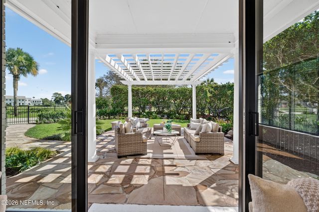26 MARIA Place, Ponte Vedra Beach, FL 32082