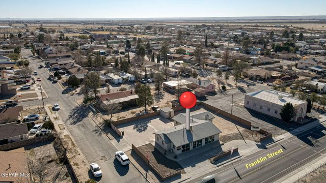 300 S 7th Street Street, Anthony, TX 79821