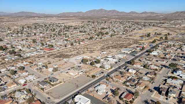 300 S 7th Street Street, Anthony, TX 79821