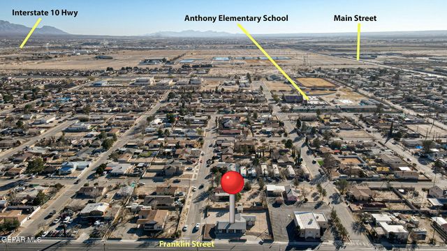 300 S 7th Street Street, Anthony, TX 79821