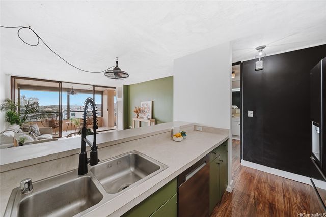 1717 Mott Smith Drive 2403, Honolulu, HI 96822