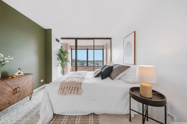 1717 Mott Smith Drive 2403, Honolulu, HI 96822