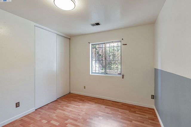 2538 E 16Th St, Oakland, CA 94601