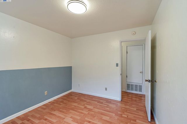 2538 E 16Th St, Oakland, CA 94601