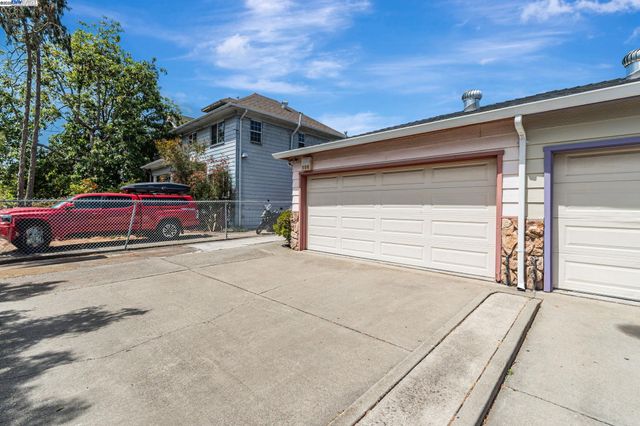 2538 E 16Th St, Oakland, CA 94601