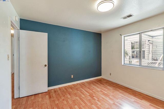 2538 E 16Th St, Oakland, CA 94601