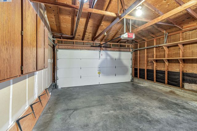 2538 E 16Th St, Oakland, CA 94601