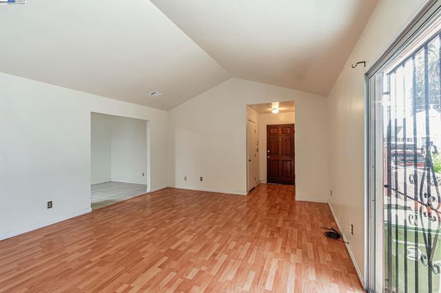 2538 E 16Th St, Oakland, CA 94601